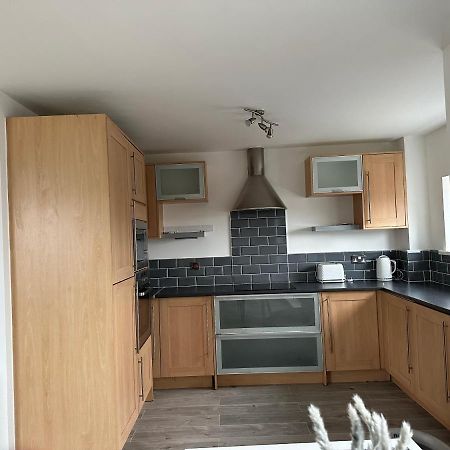 2 Bed Modern Apartment Swansea Ngoại thất bức ảnh