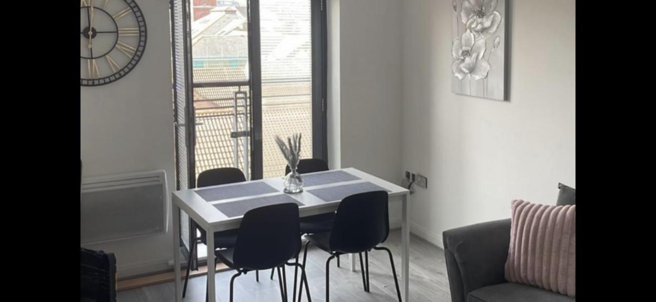 2 Bed Modern Apartment Swansea Ngoại thất bức ảnh
