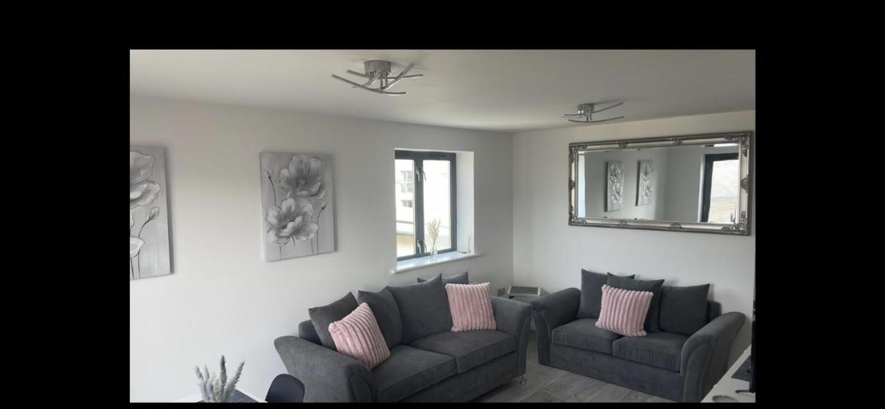2 Bed Modern Apartment Swansea Ngoại thất bức ảnh