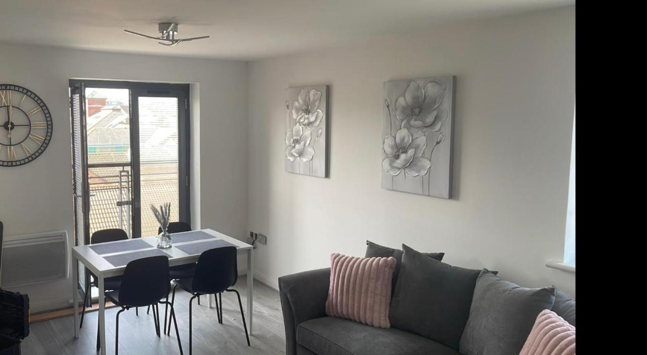2 Bed Modern Apartment Swansea Ngoại thất bức ảnh