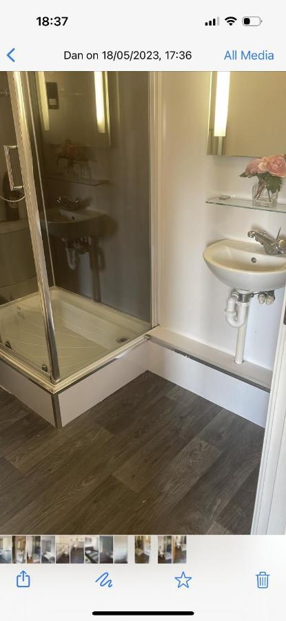 2 Bed Modern Apartment Swansea Ngoại thất bức ảnh